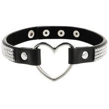 Coquette Chic Desire Choker – Collar De Cuero Vegano Con Diseño Elegante Y Sofisticado