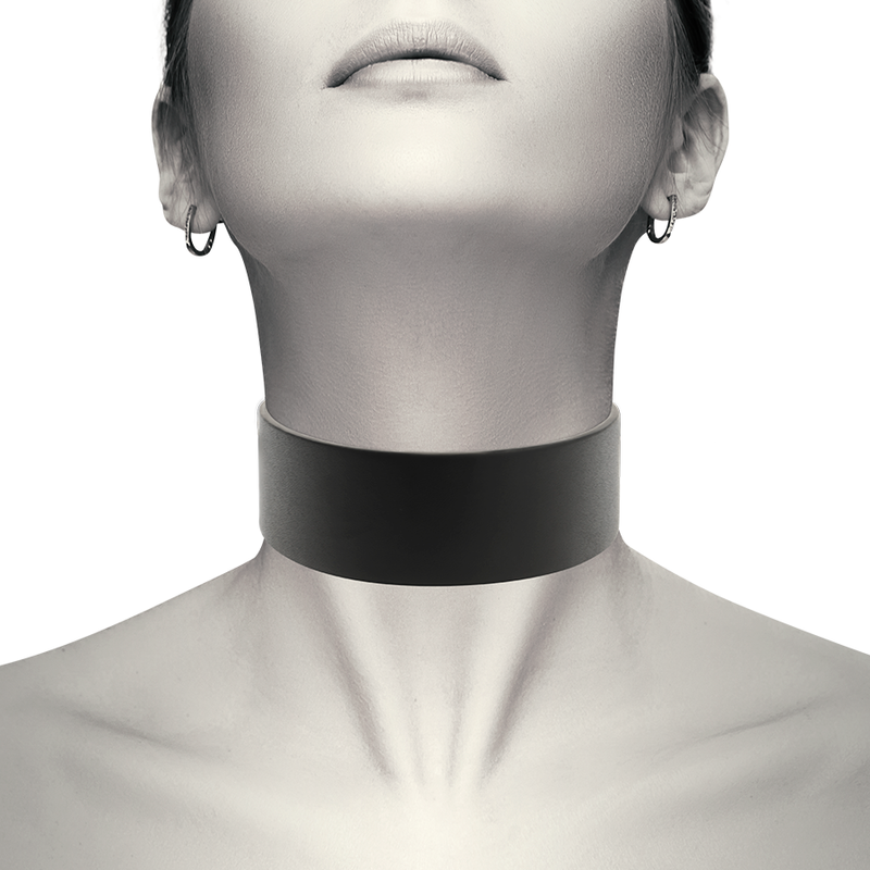 Coquette Chic Desire Choker Negro – Collar Ajustable De Cuero Vegano Para Estilo Moderno