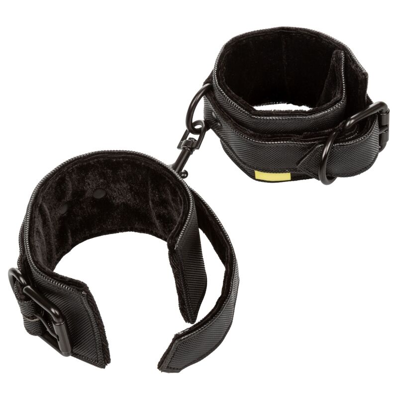 CALEXOTICS Boundless Wrist Cuffs – Esposas Elegantes Para Aventura Y Comodidad