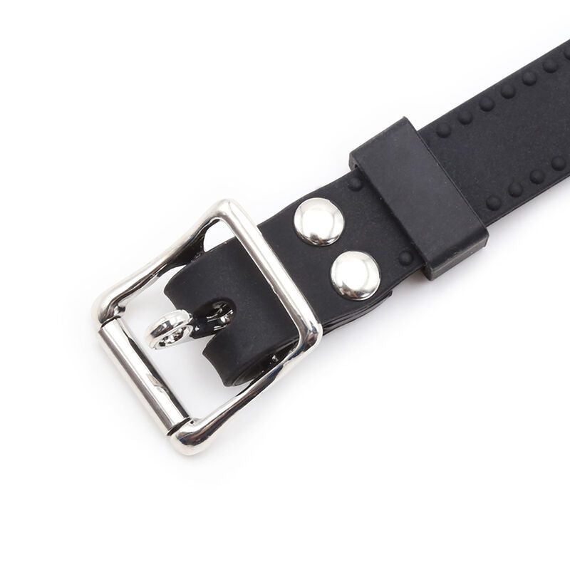 Bavaglio ad anello OHMAMA con catene – Design elegante per la stimolazione sensuale