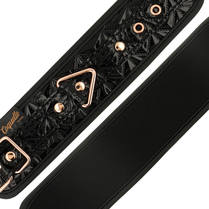 Comprar COQUETTE CHIC DESIRE Black Edition – Esposas De Cuero Vegano Con Forro Suave De Neopreno-Noxtic