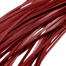 Frusta rossa Fantasy ALIVE: design elegante per esplorare nuove sensazioni