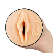 KIIROO Feel Britney Amber – Masturbador Con Material Similar A La Piel Para Una Experiencia Realista