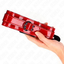 KINK Collar Ajustable Rojo Vino – Elegancia Con Ajuste Personalizado Para Mayor Comodidad