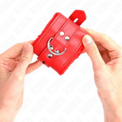 Braccialetti KINK con fodera rossa: design elegante con vestibilità personalizzabile per il massimo comfort