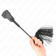 Frusta a forma di piede KINK con nappa, 31 cm – Design elegante per l'esplorazione sensuale