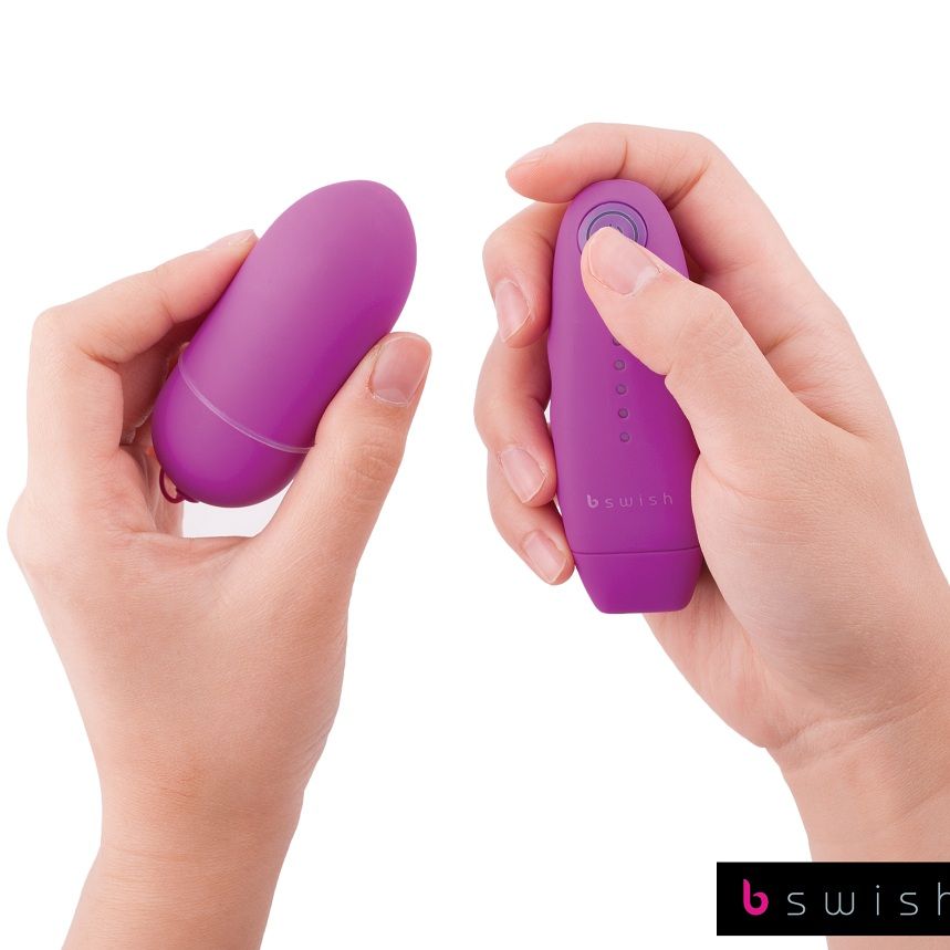 B SWISH Bnaughty Unleashed Classic Lilac – Vibratore discreto telecomandato per un piacere personalizzato