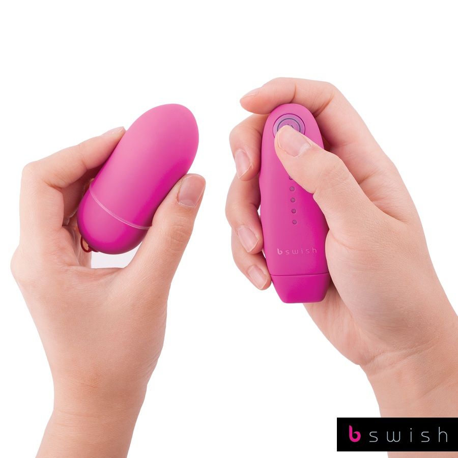 B SWISH Bnaughty Unleashed Classic Pink – Vibratore con telecomando per un piacere personalizzato