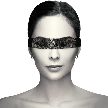 Comprar COQUETTE Chic Desire – Antifaz De Encaje Negro Con Diseño Elegante-Noxtic